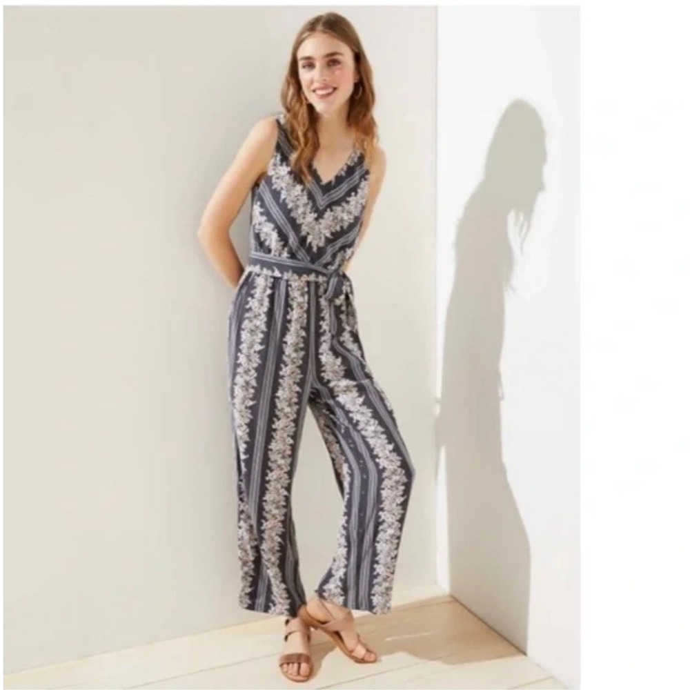 LOFT Women's‎ Medium Grey Floral Print Sleeveless Wide Leg Jumpsuit
